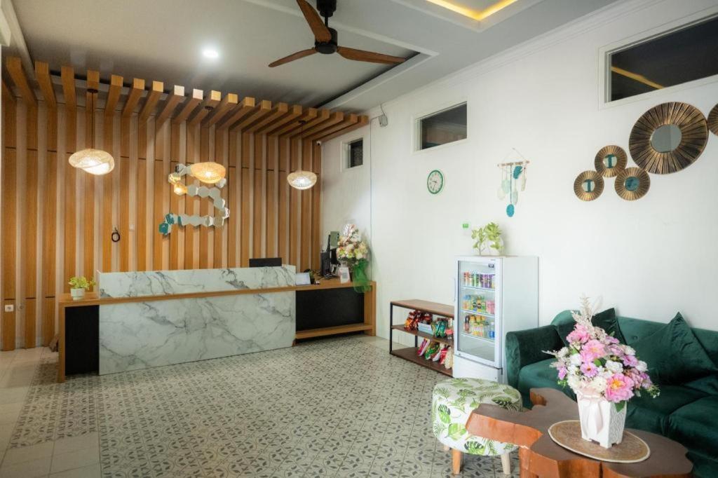 The Premiere Siti Hotel Jember Ngoại thất bức ảnh